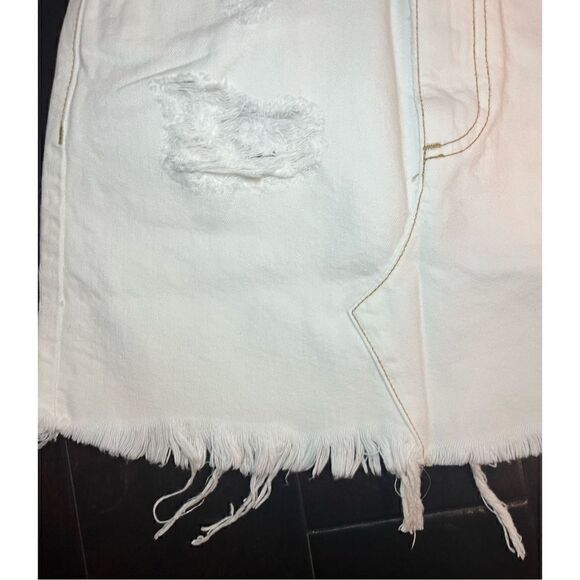 New SER.O.YA Alli Distressed Skirt in Arizona White - Picture 8 of 13